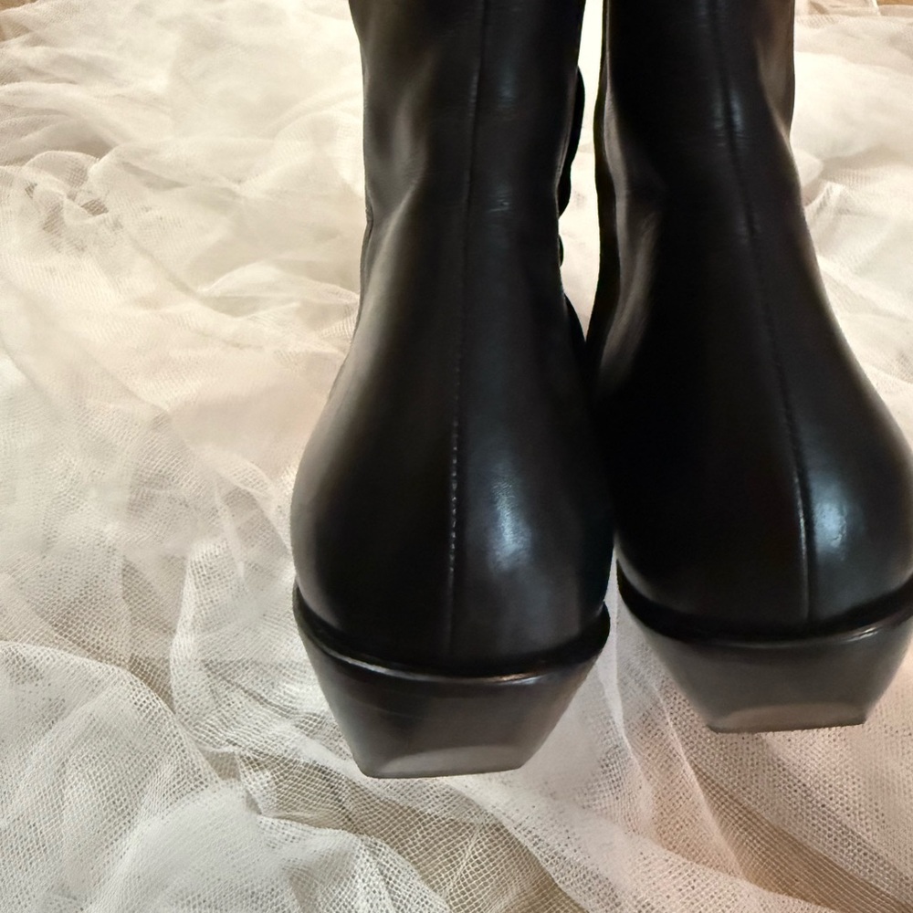 Sleek Black Leather Ankle Boots KHAITE
Wooster Calfskin Ankle Boots size 37 almo - Picture 6 of 8